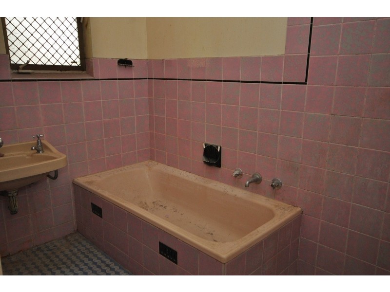 4 Robert Road, Hillbank SA 5112