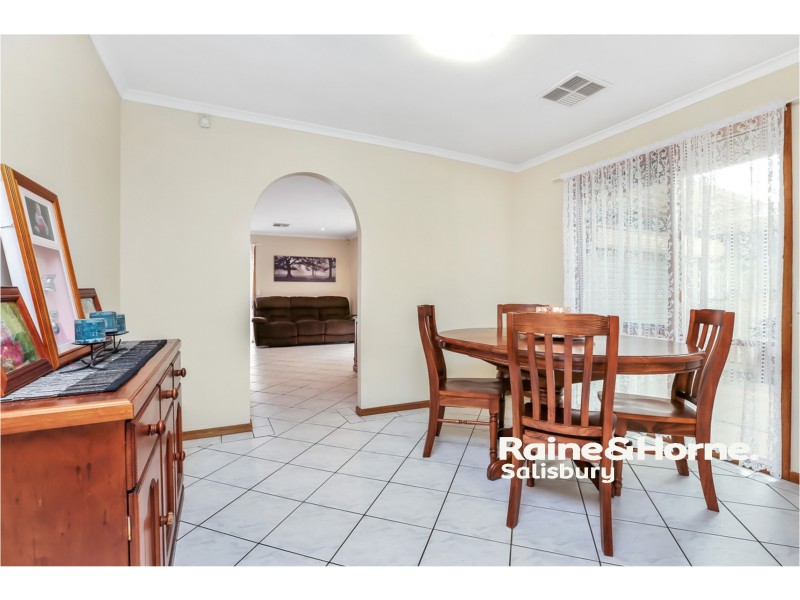 2 Venlo Court, Salisbury Downs SA 5108