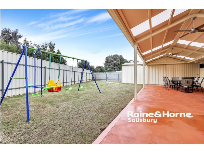 2 Venlo Court, Salisbury Downs SA 5108