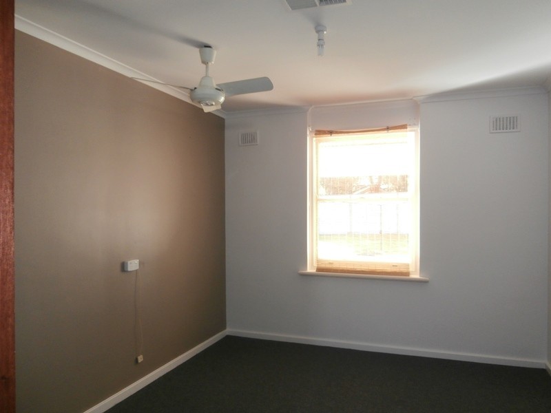 17 Wyndham Crescent, Surrey Downs SA 5126