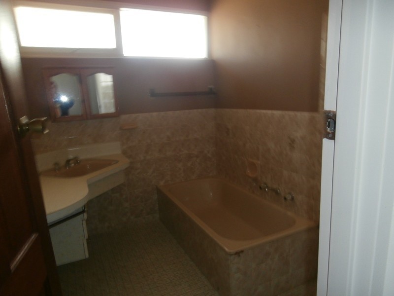 17 Wyndham Crescent, Surrey Downs SA 5126