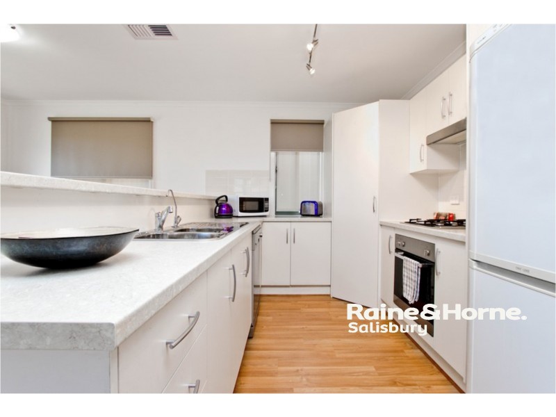 1/11 Blackburn Road, Elizabeth East SA 5112