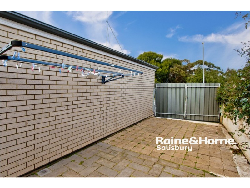 1/11 Blackburn Road, Elizabeth East SA 5112