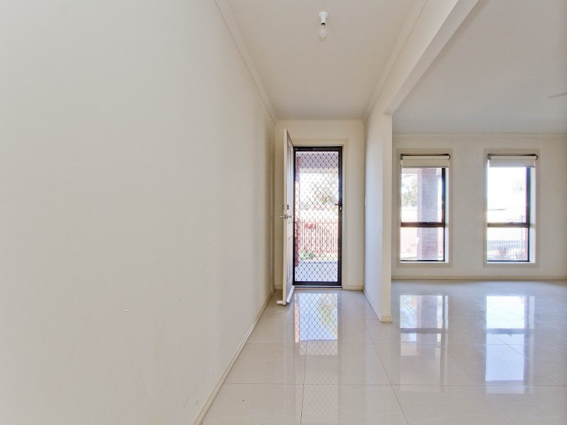 7 Scarlet Avenue, Munno Para SA 5115