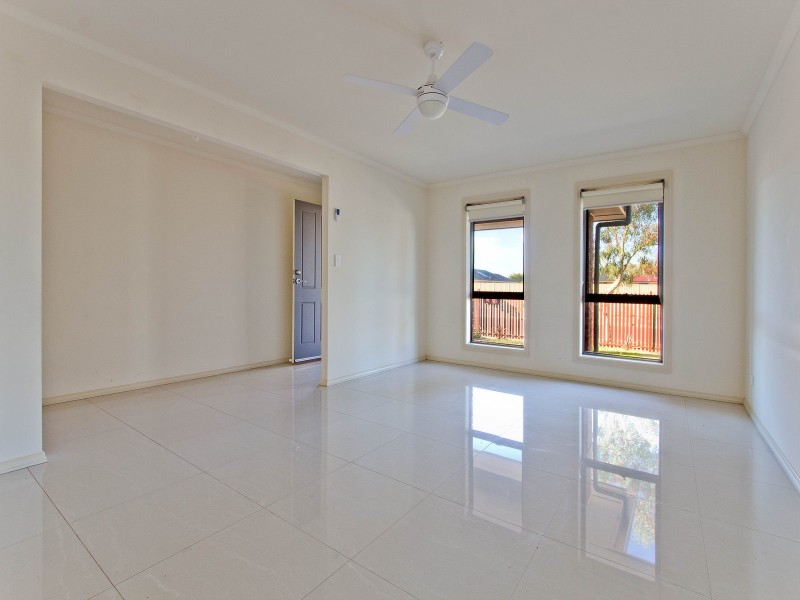 7 Scarlet Avenue, Munno Para SA 5115