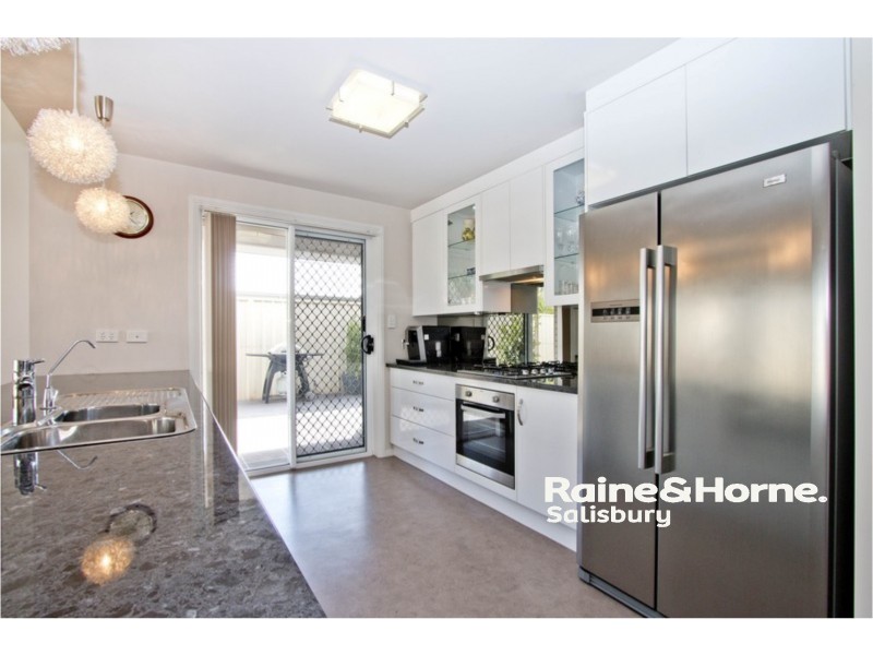 11 Maria Street, Salisbury Downs SA 5108