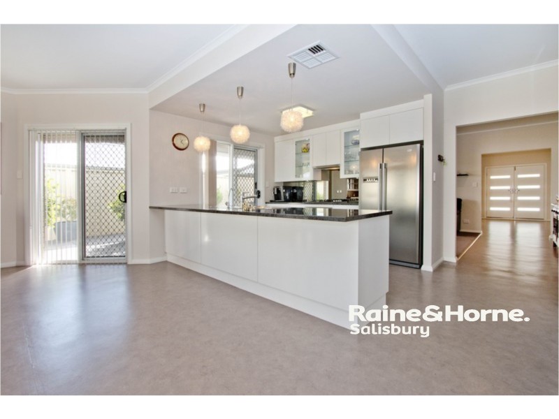 11 Maria Street, Salisbury Downs SA 5108