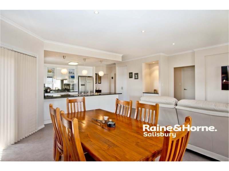 11 Maria Street, Salisbury Downs SA 5108