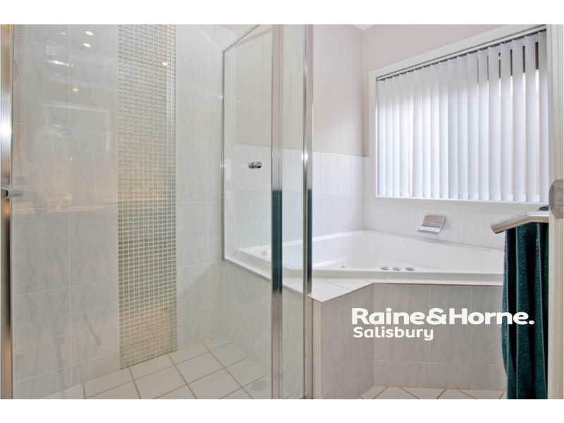 11 Maria Street, Salisbury Downs SA 5108