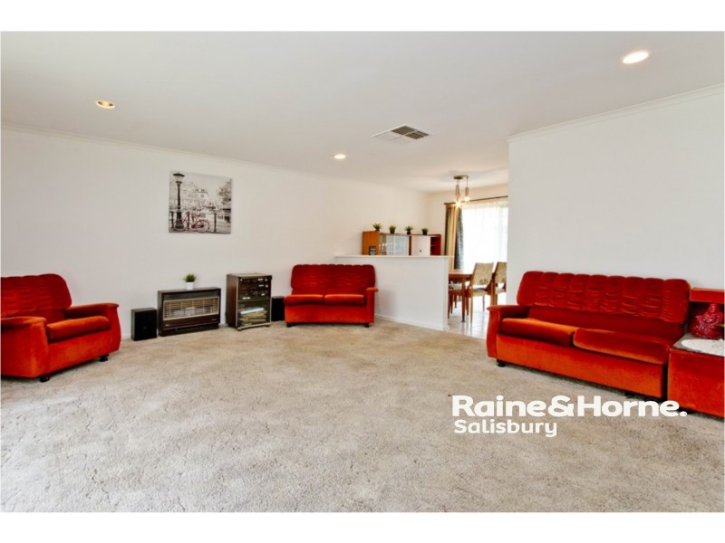1 Carlingford Drive, Salisbury Park SA 5109