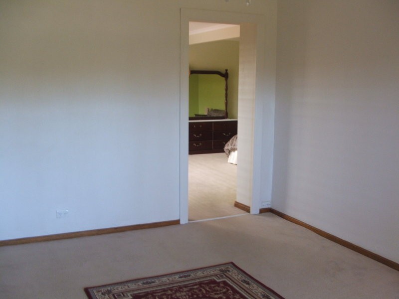 11 President Avenue, Andrews Farm SA 5114