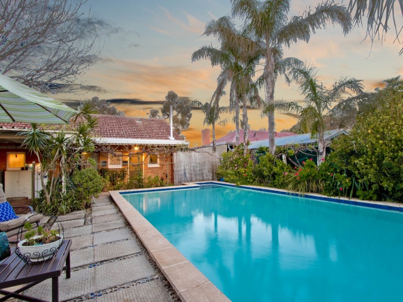 18 Hibiscus Street, Elizabeth Vale SA 5112