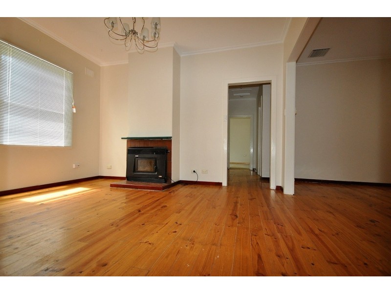 20 Rushall Crescent, Elizabeth Vale SA 5112