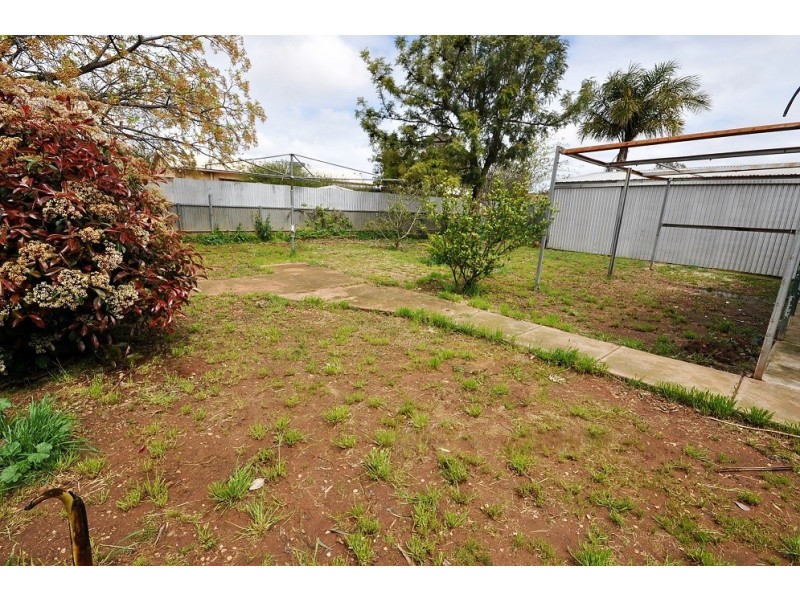 20 Rushall Crescent, Elizabeth Vale SA 5112