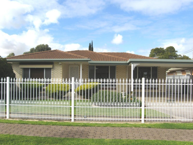 12 Taunton Avenue, Salisbury SA 5108