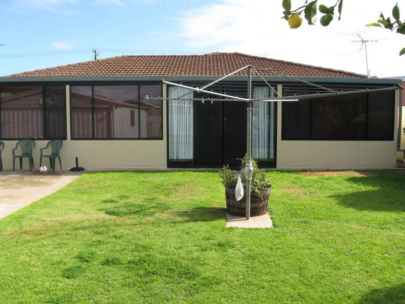 12 Taunton Avenue, Salisbury SA 5108