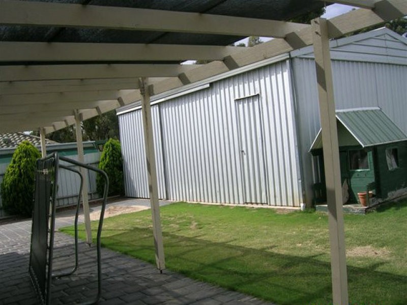 4 Redford Crt, Paralowie SA 5108