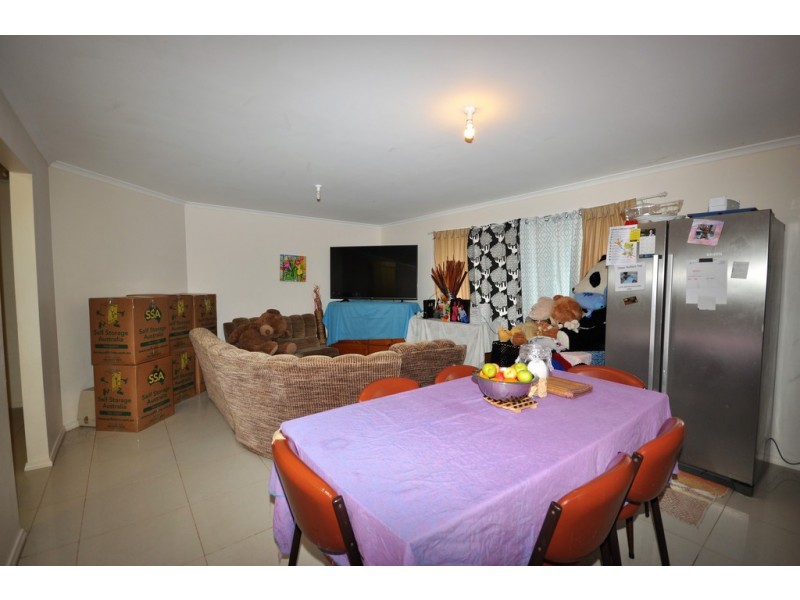 12 Moulds Crescent, Smithfield SA 5114