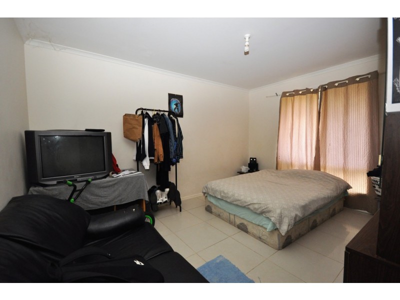 12 Moulds Crescent, Smithfield SA 5114