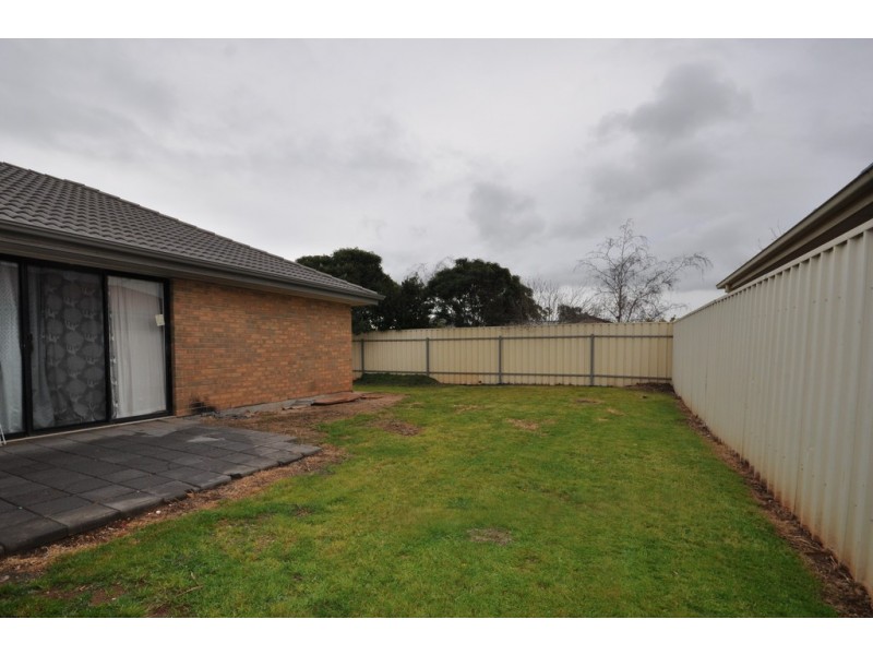 12 Moulds Crescent, Smithfield SA 5114