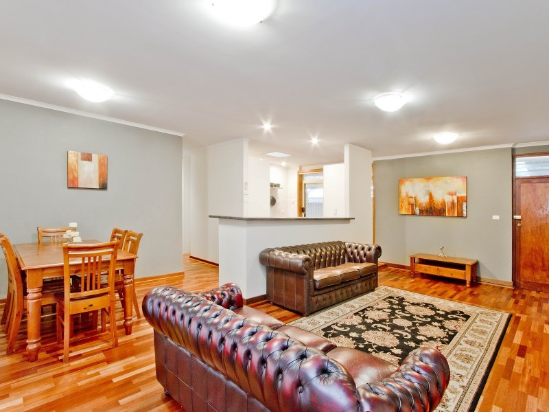 9 Vale Avenue, Valley View SA 5093