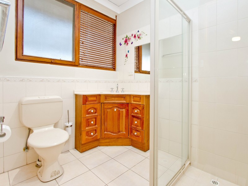 9 Vale Avenue, Valley View SA 5093