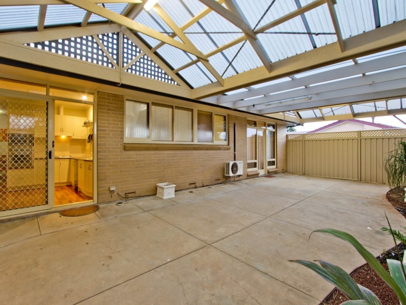 9 Vale Avenue, Valley View SA 5093
