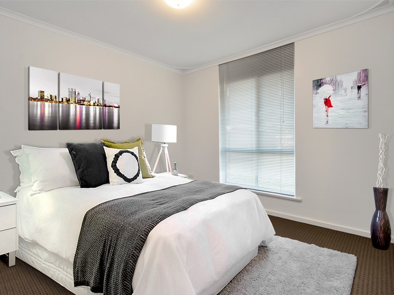 12 Nagle Avenue, Gulfview Heights SA 5096