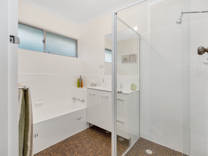 12 Nagle Avenue, Gulfview Heights SA 5096