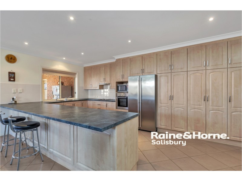 8 Greenlea Court, Munno Para West SA 5115