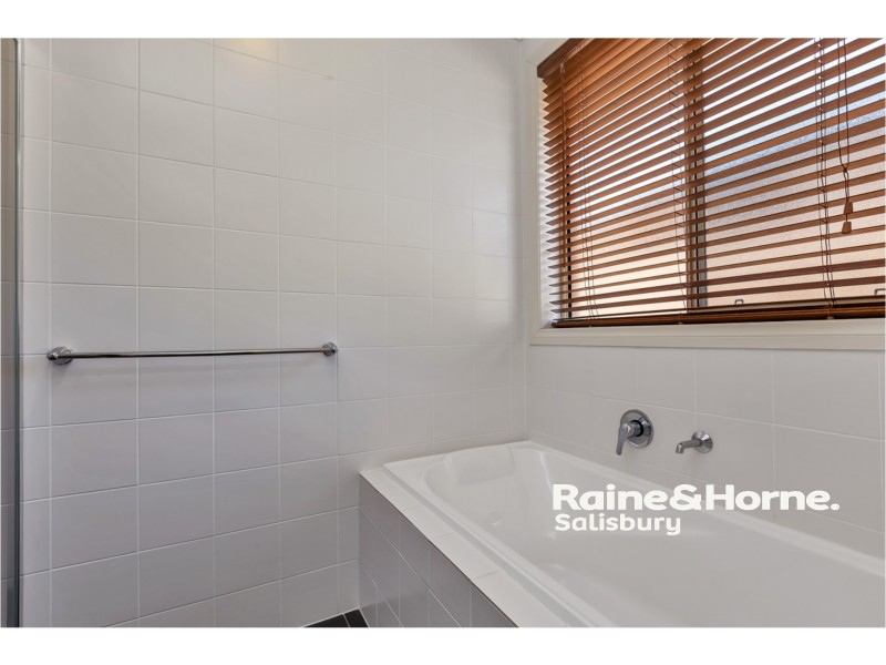 8 Greenlea Court, Munno Para West SA 5115