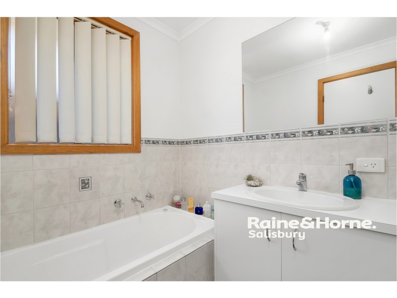 23 Caroline Drive, Paralowie SA 5108