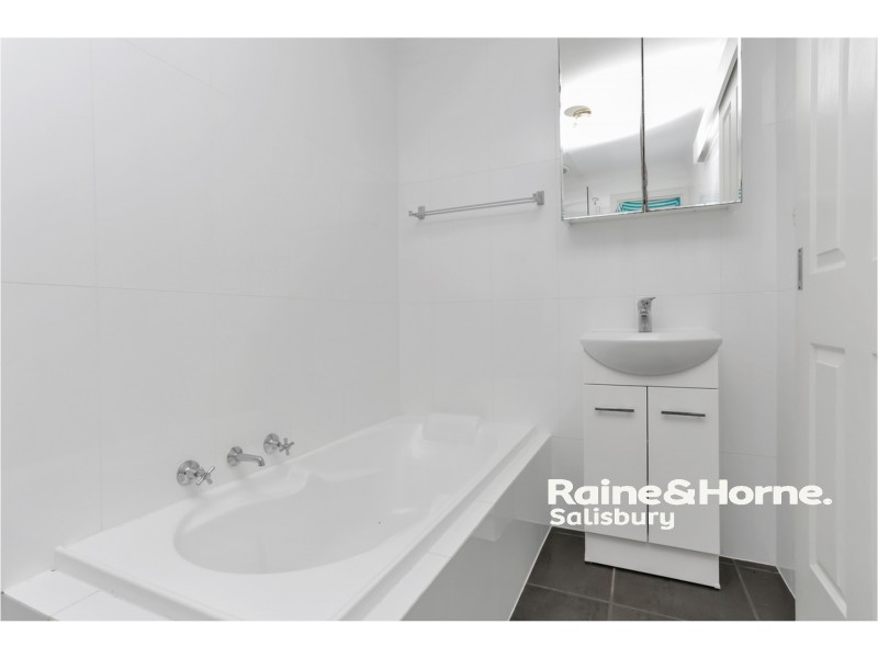 16 Onkaparinga Drive, Salisbury SA 5108