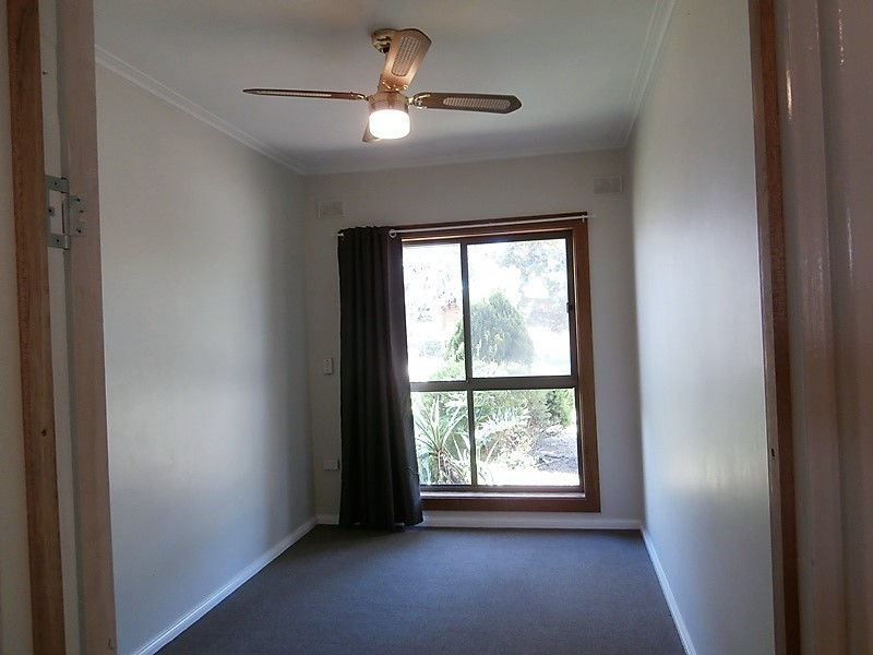 3 Tidcombe Street, Elizabeth Vale SA 5112