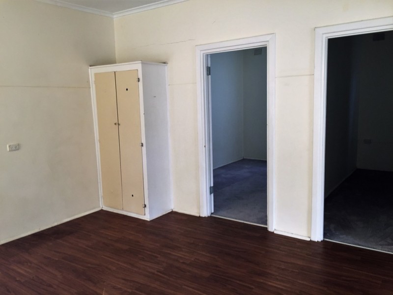 11 Hogarth Road, Elizabeth South SA 5112