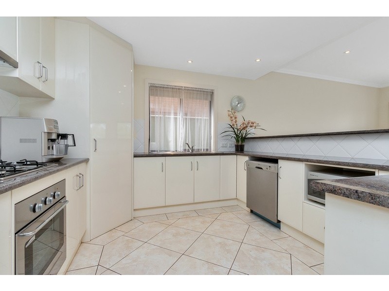 6 Pike Avenue, Mawson Lakes SA 5095