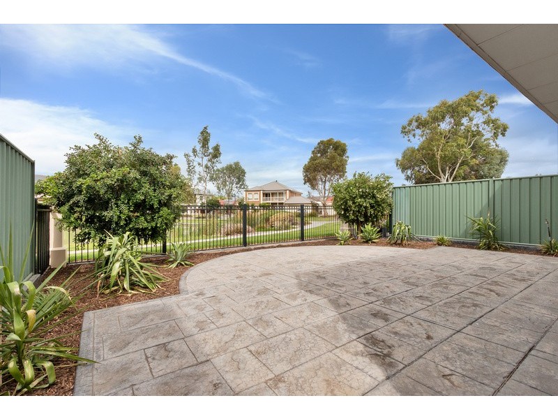 6 Pike Avenue, Mawson Lakes SA 5095