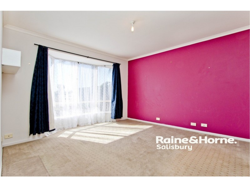 10 Carabeen Crescent, Andrews Farm SA 5114