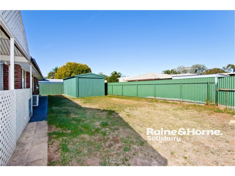10 Carabeen Crescent, Andrews Farm SA 5114