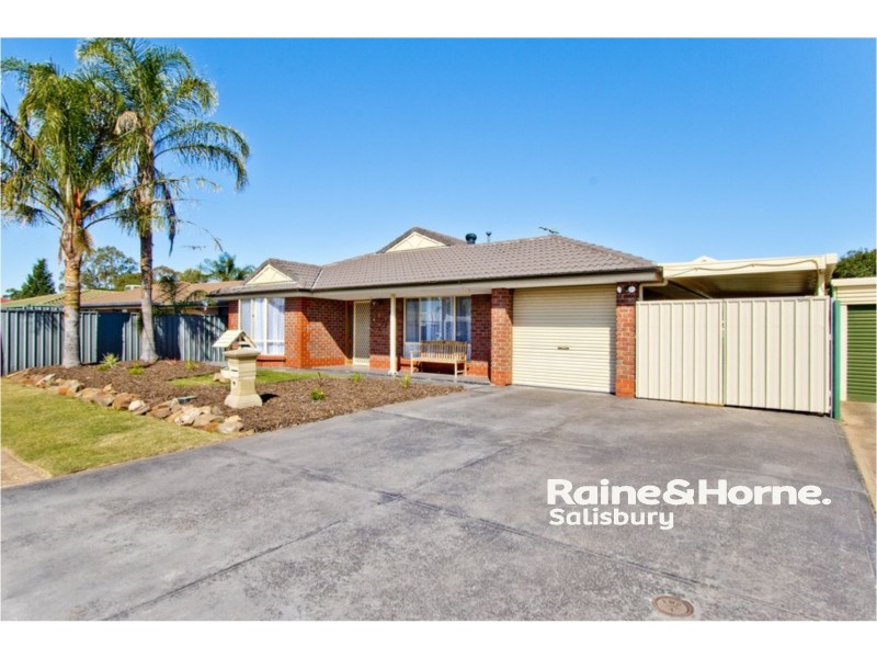 10 Carabeen Crescent, Andrews Farm SA 5114