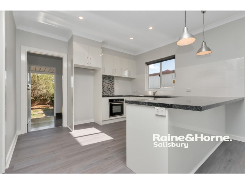 4 Robert Road, Hillbank SA 5112