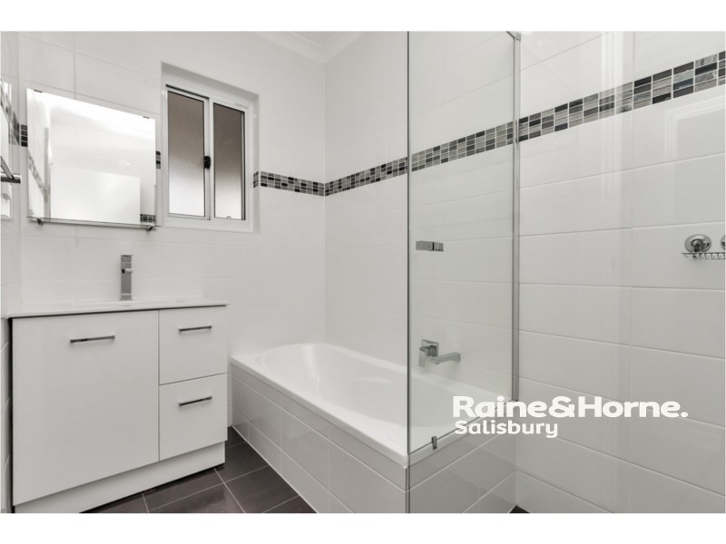 4 Robert Road, Hillbank SA 5112