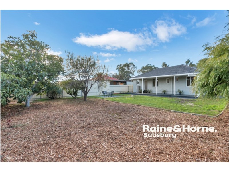 4 Robert Road, Hillbank SA 5112