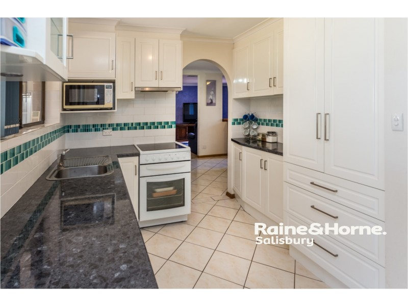 18 Wingate Crescent, Parafield Gardens SA 5107