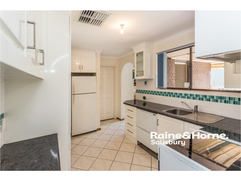 18 Wingate Crescent, Parafield Gardens SA 5107