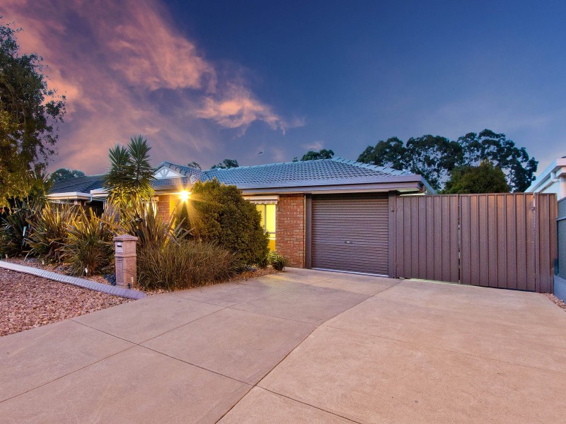 7 Mullen Court, Paralowie SA 5108