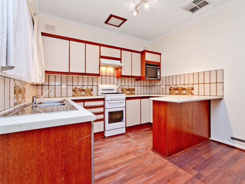 15 Caruso Crescent, Brahma Lodge SA 5109