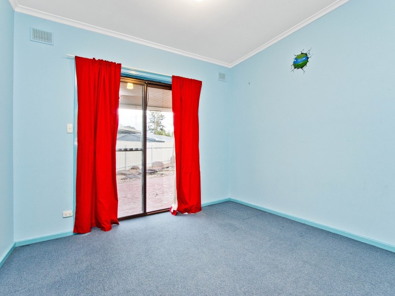 15 Caruso Crescent, Brahma Lodge SA 5109