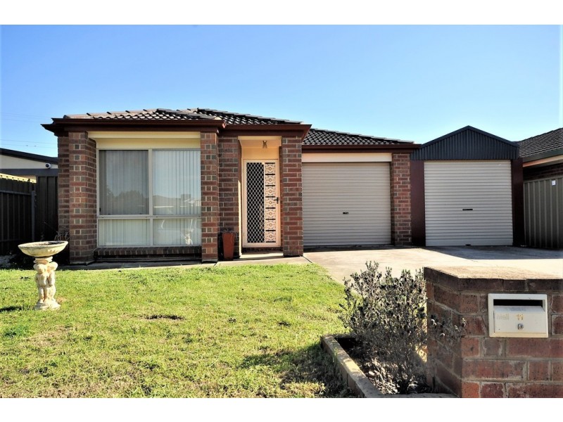 11 Mensforth Court, Paralowie SA 5108