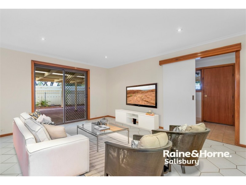 1 Grives Court, Parafield Gardens SA 5107